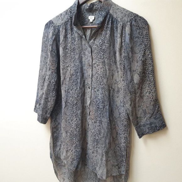 Aritzia Wilfred Giulia 100% Silk Snakeskin Blouse - Picture 2 of 6